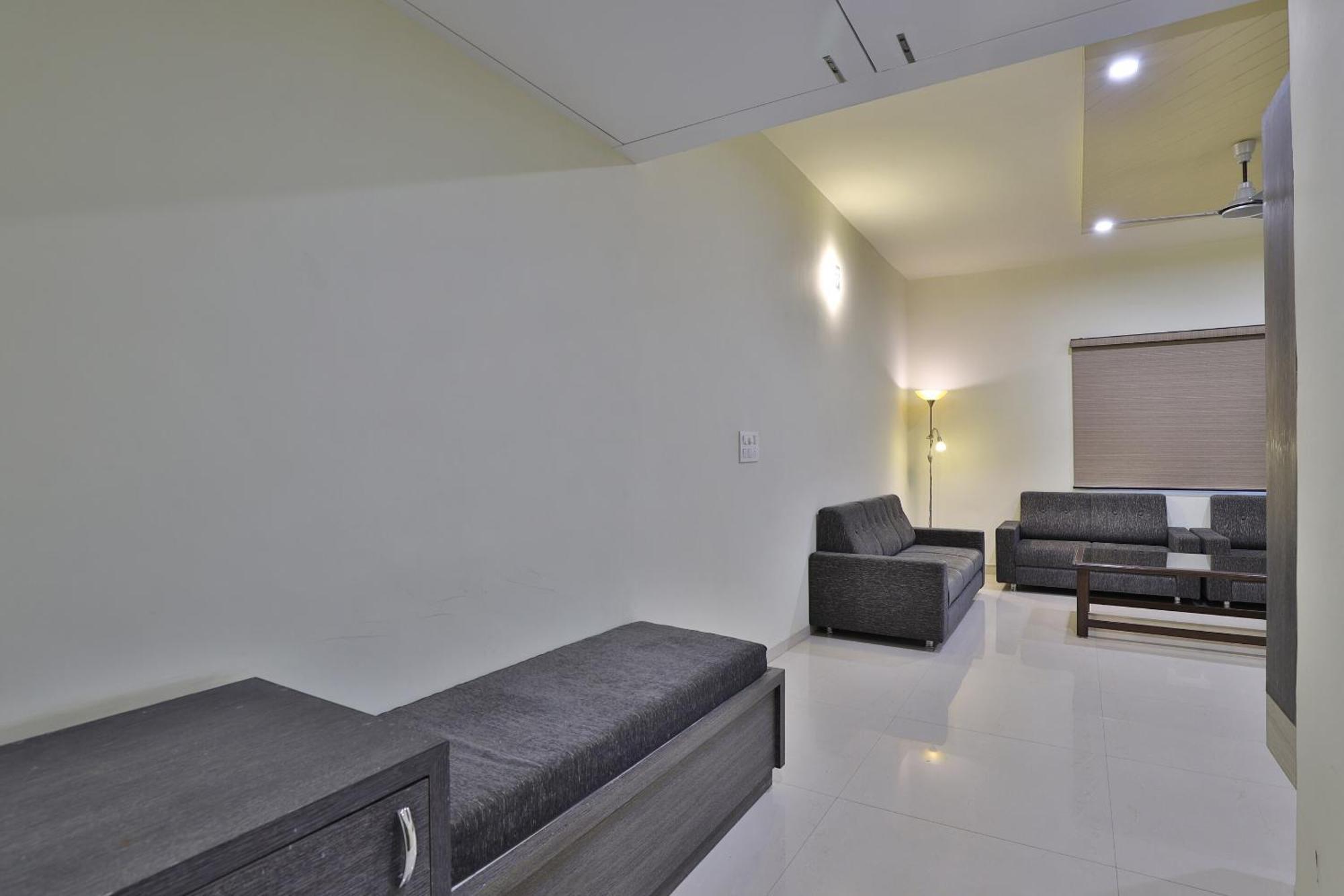 Atithi Resort Bharuch المظهر الخارجي الصورة