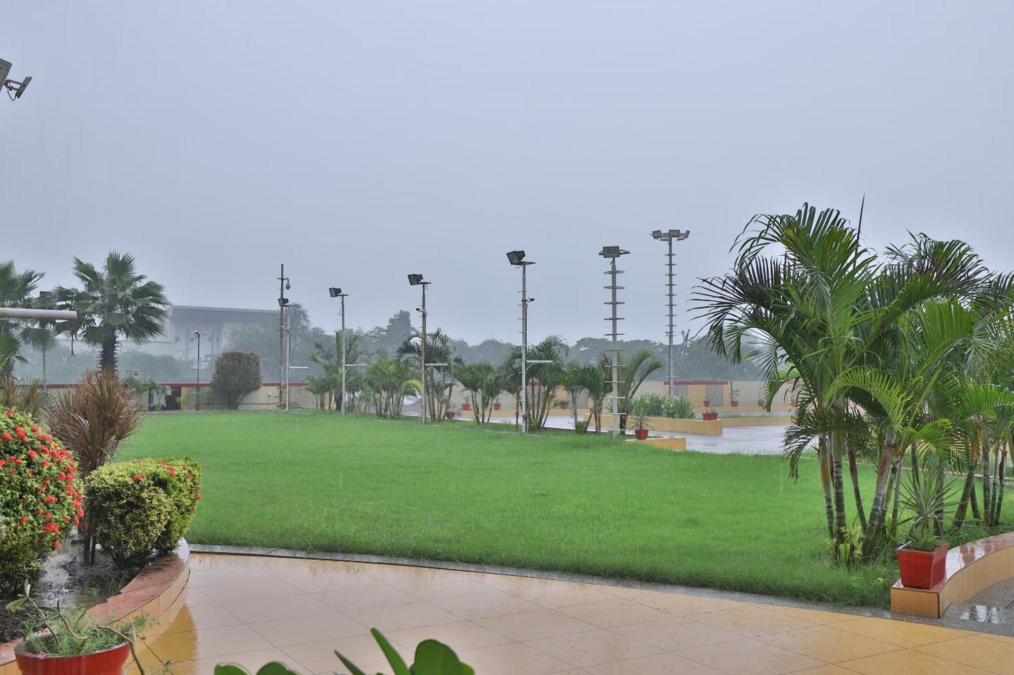 Atithi Resort Bharuch المظهر الخارجي الصورة