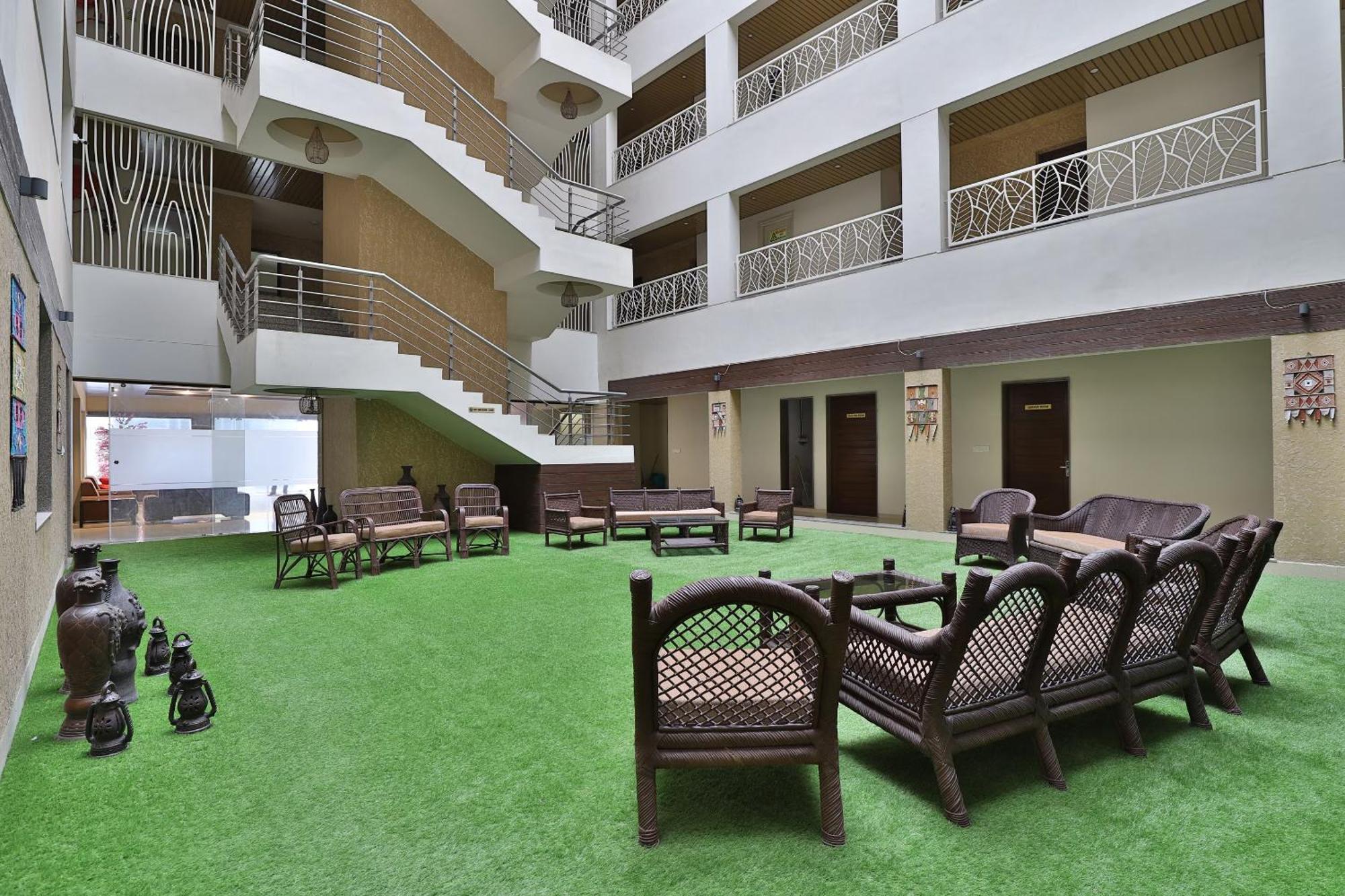 Atithi Resort Bharuch المظهر الخارجي الصورة